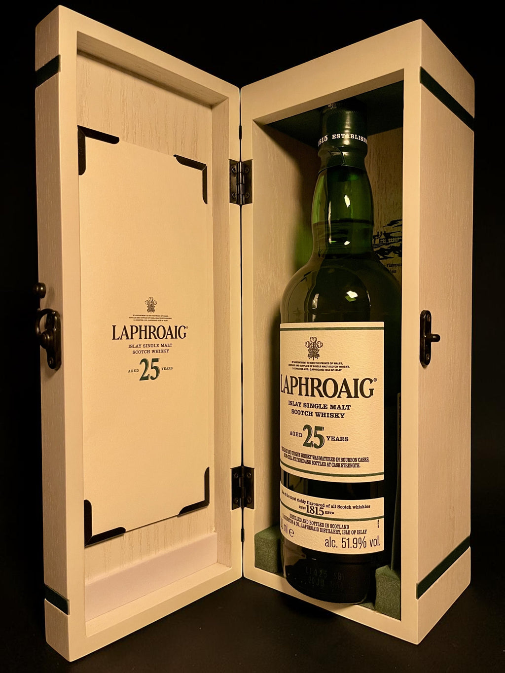 Laphroaig 25 Year Old Cask Strength 2019 | Laphroaig